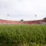 Mundial sub 20: Comienzan a instalar césped híbrido en la cancha del Estadio Nacional