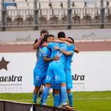 Hay nuevo líder en la tabla de posiciones de Primera B. La octava fecha vio trepar a la cima de la clasificación a San Marcos de Arica, elenco que derrotó 3 a 2 a Deportes Antofagasta como visitante.