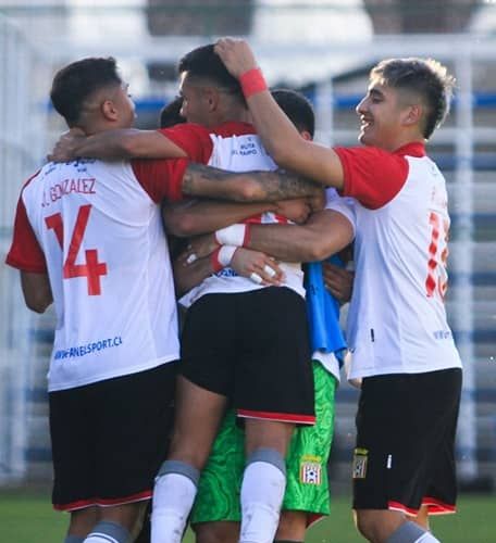 Curicó Unido se prepara para estrenar nuevo estadio