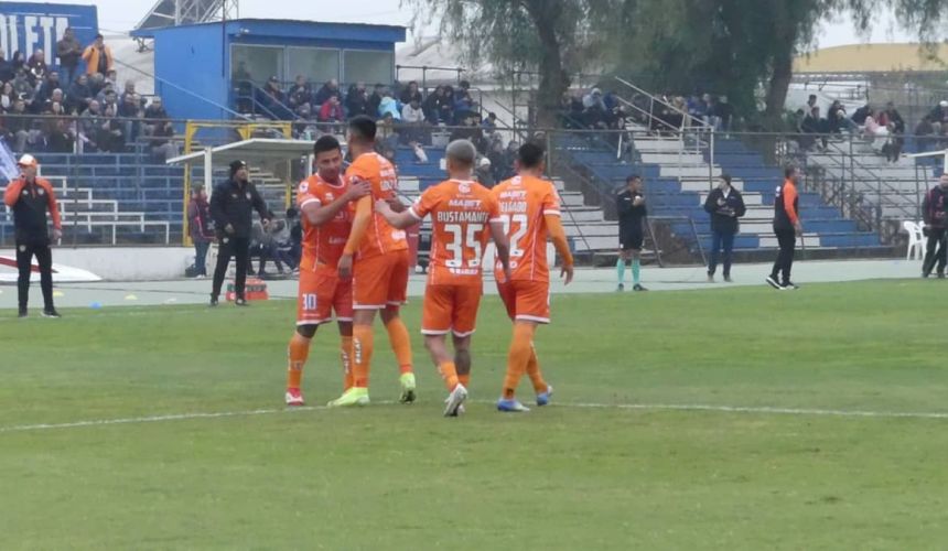 Cobreloa se acerca al líder tras triunfo como visitante