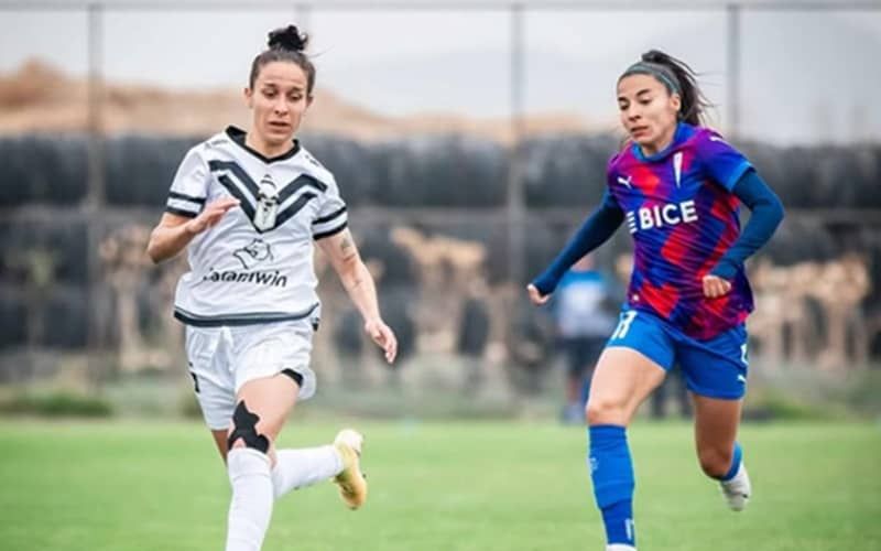 Una dramática advertencia realizó histórico dirigente del fútbol chileno. En conversación con PrimeraBChile, Luis Faúndez, vicepresidente de Santiago Morning colocó sobre la mesa el delicado estado financiero que estarían atravesando gran parte de los clubes que hoy compiten en el balompié criollo.