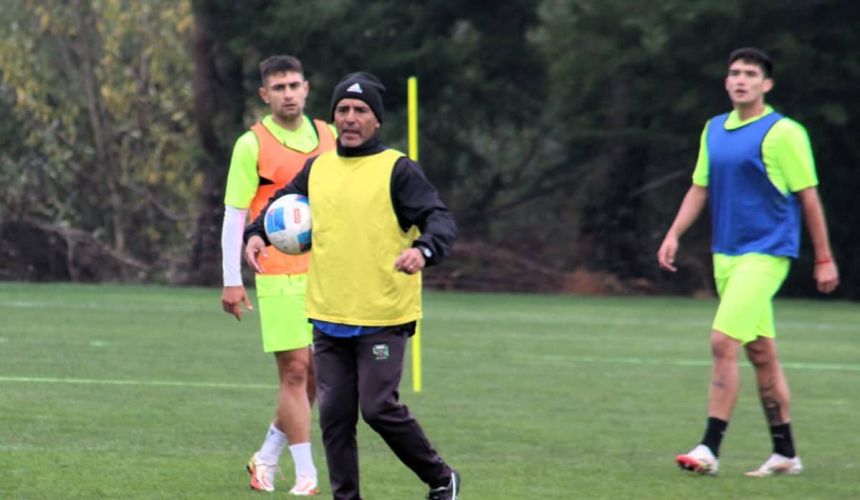 Deportes Temuco anuncia a su nuevo entrenador tras la partida de Mario Salas