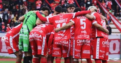 Un elenco del fútbol chileno reconoció una delicada situación financiera. Nos referimos a Malleco Unido, conjunto que milita en Tercera A y que busca apoyos para sortear el complejo panorama que enfrenta.