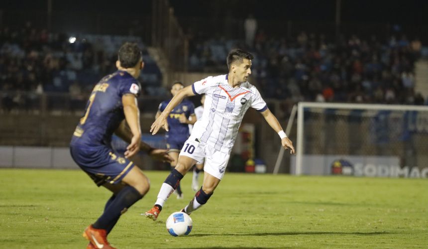 San Marcos de Arica se consolida en la cima de la Primera B