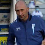 Deportes La Serena ya tendría al reemplazante de Erwin Durán. Si bien el cuadro granate aún no oficializa la salida del entrenador, la partida del estratega es un hecho, tal y como adelantó el programa Golazo de la Radio San Bartolomé.