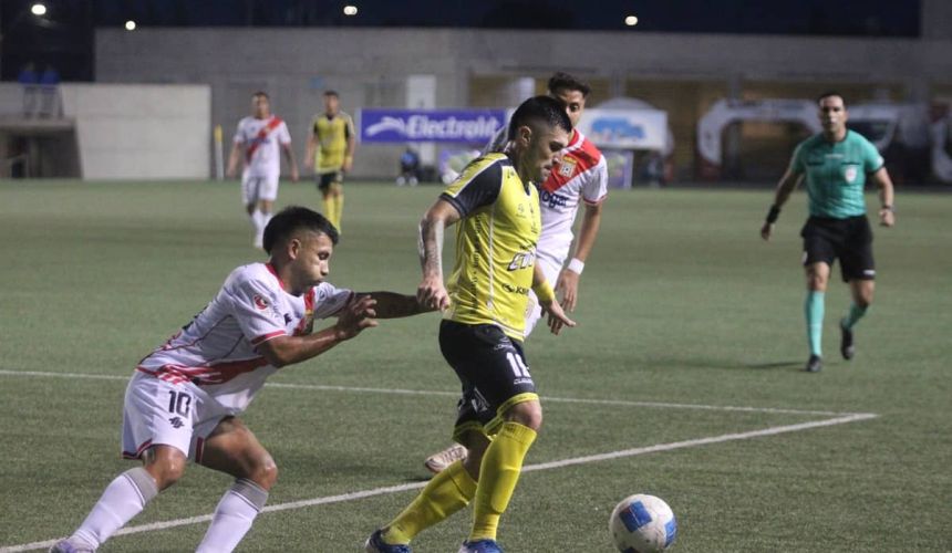 Equipo de Primera B planea reforzarse con tres jugadores