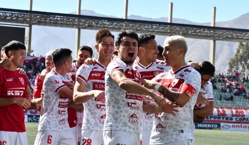 Deportes Copiapó le pisa los talones al líder de Primera B. El "León" de Atacama derrotó con total claridad a Deportes Recoleta y llegó a 21 unidades, una menos que el puntero, San Marcos de Arica, que recordemos, derrotó en jornada de viernes a San Luis de Quillota.