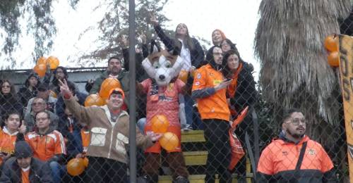 Gran presencia de hinchas de Cobreloa en el Municipal de Recoleta
