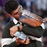 Carlos Alcaraz firma una remontada épica y se corona bicampeón de Roland Garros