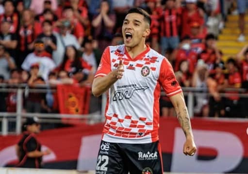 Branco Provoste, posible salida de Limache tras falta de continuidad