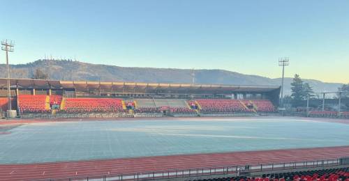 ¡Impresionante! Estadio de Rangers amanece cubierto por ola polar en Talca