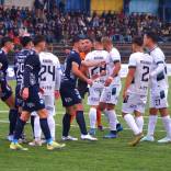 Osorno encaja su quinto triunfo al hilo y llega encendido al Clásico del Sur. A pesar de la lluvia, que minutos antes del inicio del partido fue bastante intensa y la baja temperatura, la gente llegó en buena cantidad al Parque Schott, para ver un sufrido triunfo de Provincial Osorno ante Brujas de Salamanca.
