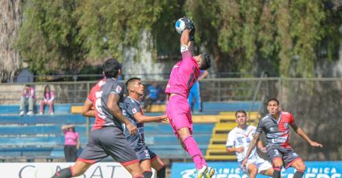 Plantel de Primera B sufre el robo de todos sus zapatos de fútbol