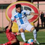 Deportes Santa Cruz y Unión San Felipe repartieron puntos en duelo de equipos complicados. Ambos elencos pugnan por salir de los últimos lugares de la tabla de posiciones de Primera B y por lo mismo, el compromiso cobraba trascendental relevancia en la batalla por la permanencia en el ascenso.