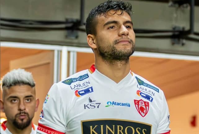 Posible fichaje para la defensa de Rangers