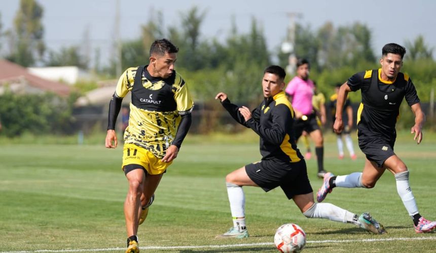 Felipe Flores considera dejar Quillota por misión de rescate en Primera B