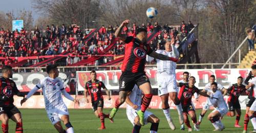 El durísimo informe del árbitro Diego Flores contra destacado delantero de la Primera B