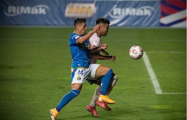 Erwin Durán ya tiene un refuerzo: Rangers oficializó la contratación del extremo -puede jugar también como enlace- Gonzalo Álvarez, futbolista que se encontraba en Primera División, específicamente en Deportes Limache, pero que decidió poner punto final a su contrato en la búsqueda de minutos.