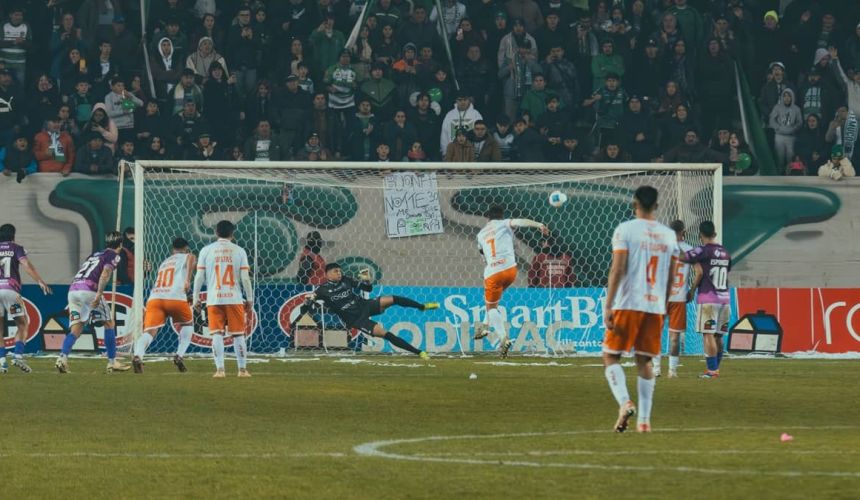 DT de Cobreloa respalda a su goleador tras derrota ante Temuco
