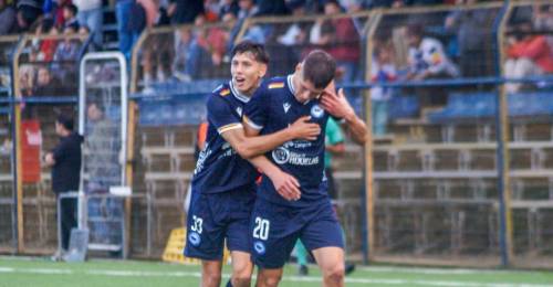 tradicional elenco del fútbol chileno evalúa irse de su ciudad debido a diferencias con las autoridades
