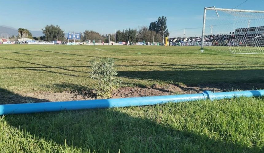 Presidente de club chileno planta ruda y equipo golea tras 4 fechas