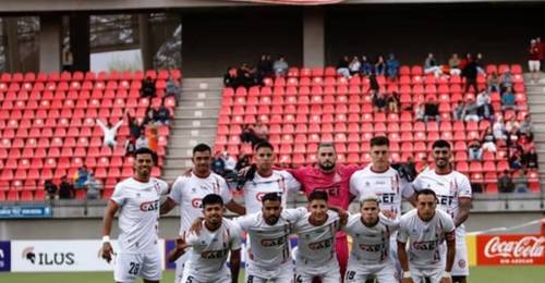 Elenco de la Primera B cambiará de dueño. Raúl Delgado dejará Unión San Felipe. Hace rato que el controlador de los albirrojos colocó a la venta el club. Hasta ahora no ha llegado una oferta que convenza, pero Raúl Delgado se irá. Este será su último año. Así lo indicó, consultado por PrimeraBChile.
