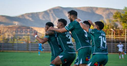 ¿Refuerzos desde el Monumental? Wanderers quiere a 3 jugadores de Colo Colo