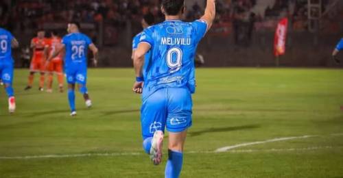 Velazco tentado desde Perú y Melivilu desde Primera: seguirán en San Marcos para buscar el ascenso