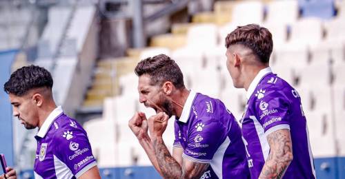 Joaquín Larrivey renovó con Deportes Concepción hasta el año 2026