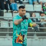 Capitán fuera y revuelo en el pije: DT explica la ausencia de Yerko Urra en Deportes Temuco