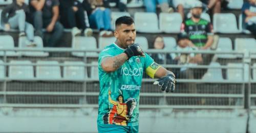 Capitán fuera y revuelo en el pije: DT explica la ausencia de Yerko Urra en Deportes Temuco