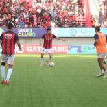 El defensa de Rangers Sebastián Acuña sigue sufriendo con su lesión y no podrá estar disponible para el duelo de la fecha 22 ante Magallanes. El jugador, que había pasado por una cirugía tras fracturarse el maléolo tibial en junio, presentó una complicación en su recuperación y quedó descartado nuevamente por el cuerpo técnico.