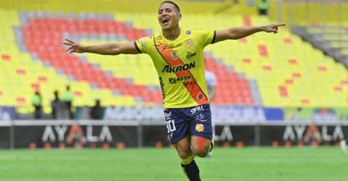 Deportes La Serena no quiere sufrir con el descenso a Primera B y confirmó el arribo de un refuerzo mexicano. Se trata del delantero Bryan Mendoza Cruz, quien se desempeña como volante ofensivo o extremo y arriba proveniente del Club Deportivo Lugo de España.