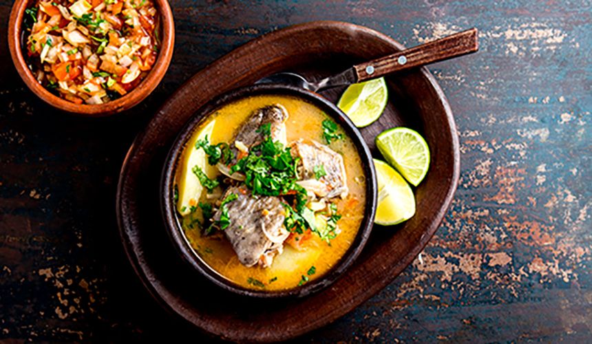 🇨🇱 Comidas típicas de Valparaíso: tradición porteña en el Mundial Sub 20 Chile 2025 1 caldillo de congrio gourmet 1