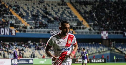 Dos sensibles bajas tiene Curicó Unido para el clásico vs Rangers de Talca. El cuadro albirrojo recibirá a los piducanos el sábado a contar de las 15:00 horas en el Municipal de Molina, duelo para el que no podrá contar con su mejor jugador, Diego Rojas, y con otro de sus elementos claves; el lateral por izquierda Ronald de la Fuente.