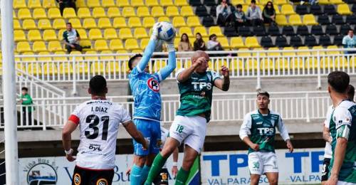 Santiago Wanderers cedió el liderato tras igualar con Rangers de Talca