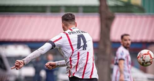 De Segunda División a Primera: El salto que dio Alexander Pastene, defensa de Deportes Linares