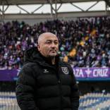 Deportes Concepción nuevo DT tras debut de Almendra.