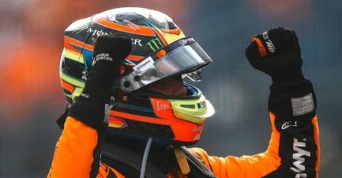 Piastri amplía su liderato en una carrera dramática en Países Bajos