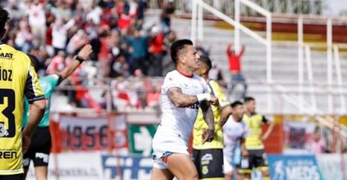 Unión San Felipe sigue alejándose de los últimos lugares de la tabla de posiciones de Primera B.