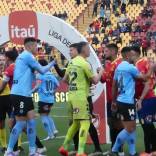 Unión Española y Deportes Iquique buscarán recortar terreno en la lucha por zafar de la Primera B 2026. Los hispanos son penúltimos en la tabla de posiciones de Primera División, con 14 unidades, mientras que los iquiqueños marchan últimos, con apenas 11 puntos, por lo que el panorama para ambos es muy complejo.