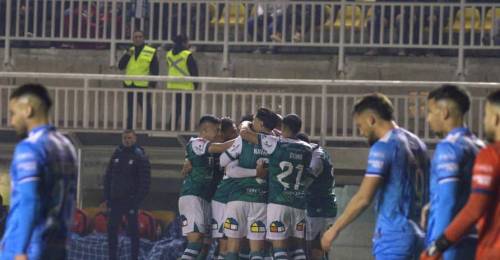 La tabla de posiciones de Primera B se movió fuerte en la parte alta con gran parte de la fecha 19 del ascenso disputado: solo resta el partido entre Deportes Concepción y Deportes Santa Cruz, que se jugará este domingo 4 de agosto a partir de las 19:30 horas en el Estadio Ester Roa Rebolledo.