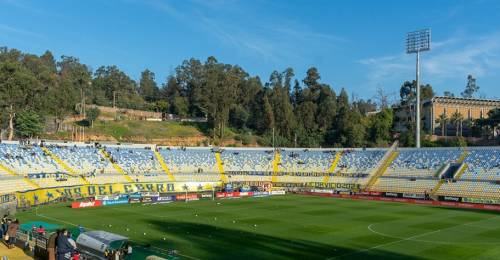 Santiago Wanderers alista reclamo ante las reiteradas negativas para utilizar el estadio Sausalito, luego de que nuevamente se le prohibiera hacer de local en Viña del Mar. El club acusa discriminación arbitraria y evalúa enviar una carta a la Contraloría General de la República para exponer su situación.