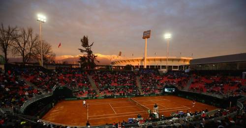 El equipo de Nicolás Massú no dio opción y cerró con un contundente 4-0 la serie disputada en Santiago. Con Cristian Garín, Tomás Barrios, Matías Soto y el debutante Daniel Núñez como protagonistas, Chile aseguró su paso a las Qualifiers del próximo año.