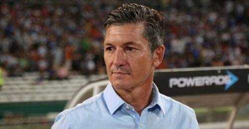 Deportes La Serena ya tendría a su cuarto DT del 2025. El cuadro granate habría asegurado al argentino Mario Sciacqua, según adelantó Mi Radio. Los papayeros optarían por el trasandino, quien llegaría a ocupar el lugar de Francisco Bozán, quien se encontraba al mando de manera interina.