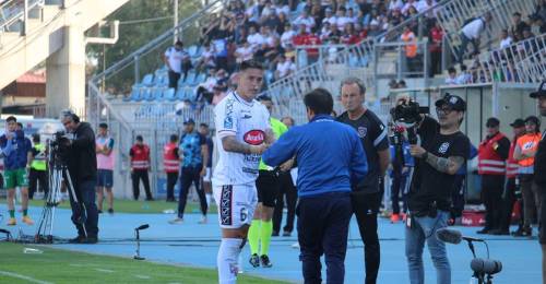 Matías Rodríguez se retira del fútbol profesional. El ex jugador de Universidad de Chile, actualmente en Deportes Melipilla, jugará su último partido profesional por los "Potros", cuando enfrenten a Real San Joaquín, por la penúltima fecha de Segunda División. El compromiso está pactado para el domingo 23 de noviembre a contar de las 18:00 horas en el Estadio Soinca Bata.
