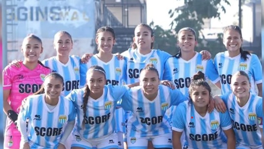 La final del Ascenso Femenino entre Magallanes y Deportes Temuco se jugará en familia. ¿La razón? No habrá venta de entradas al público general para el compromiso que este domingo a contar de las 15:30 horas en el Municipal de Puente Alto sostendrán albicelestes y albiverdes.