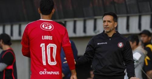 Unión La Calera atraviesa un momento delicado y este martes oficializó un cambio importante: la salida de su director técnico, Walter Lemma. El equipo cementero no conoce de triunfos desde junio y, con su presente irregular, se encuentra apenas a seis puntos de Unión Española, complicándose en la lucha por evitar el descenso a la Primera B.