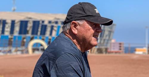 Luis Marcoleta hizo entrenar en cancha de tierra a Deportes Antofagasta