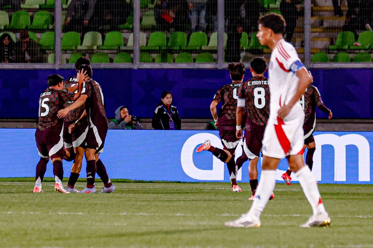 Córdova tras la eliminación de Chile en el Mundial: "Es mucha gente responsable de esto" 1 papelon chileno